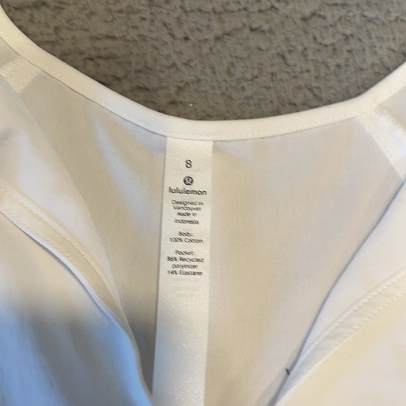 Lululemon Back in Action V-Neck Long-Sleeve Color White Shirt Size 8 - Picture 4 of 7
